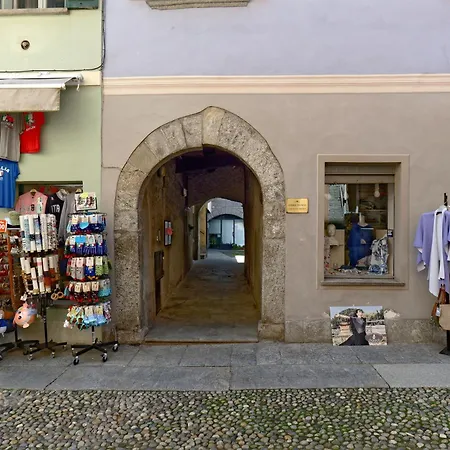 Apartment Medievale 4 *